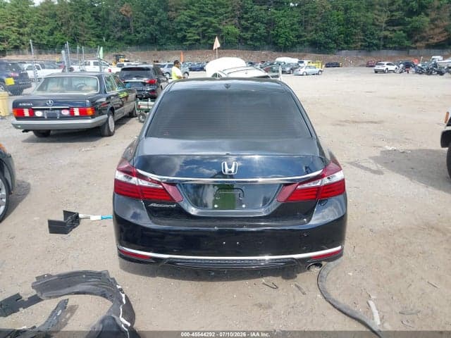 2017 HONDA ACCORD EX 17