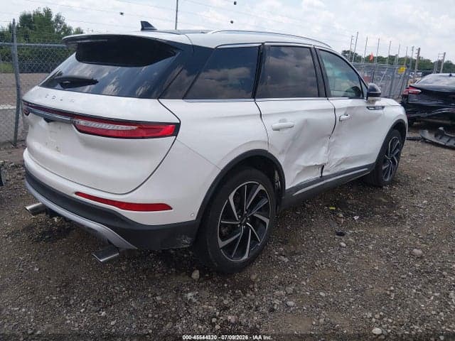 2023 LINCOLN CORSAIR RESERVE 4