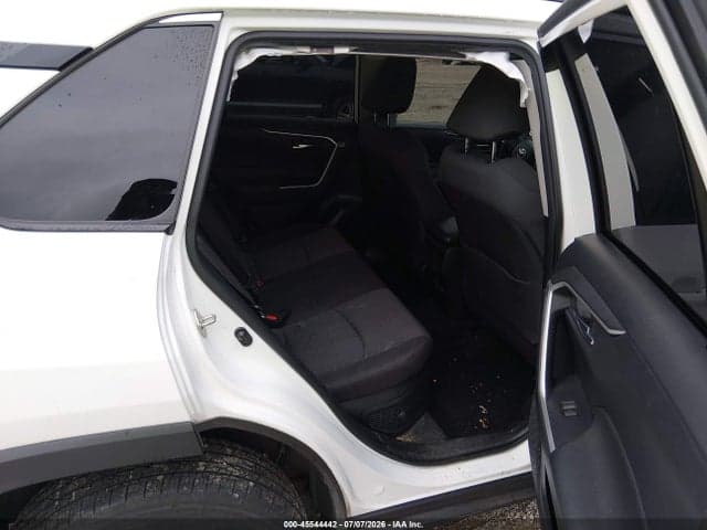 2023 TOYOTA RAV4 HYBRID XLE 8