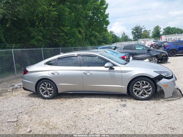 2021 HYUNDAI SONATA SEL 13