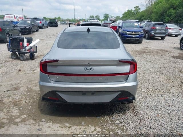 2021 HYUNDAI SONATA SEL 16
