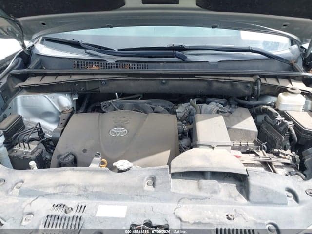 2019 TOYOTA HIGHLANDER LIMITED 10