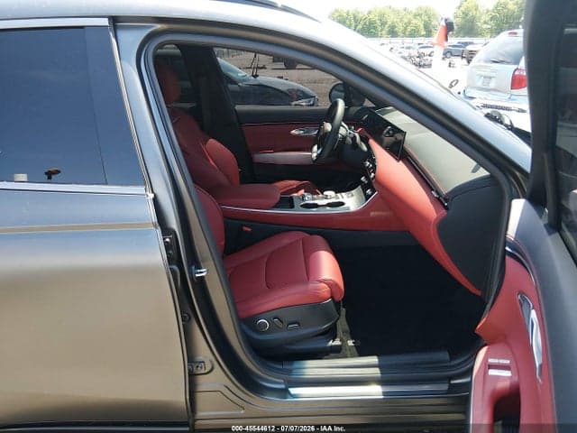 2026 GENESIS GV70 2.5T SPORT PRESTIGE 5