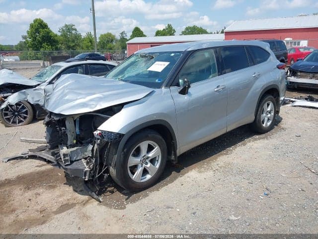 2021 TOYOTA HIGHLANDER LE 2