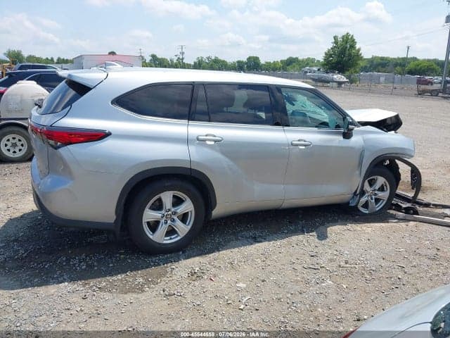 2021 TOYOTA HIGHLANDER LE 14