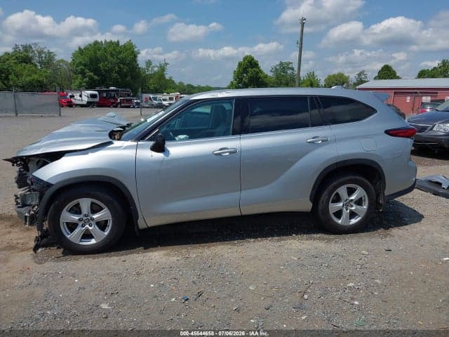 2021 TOYOTA HIGHLANDER LE 15