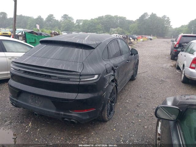 2024 PORSCHE CAYENNE COUPE 4