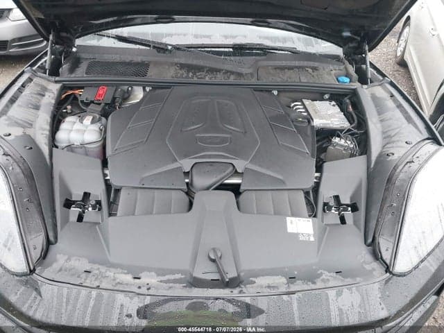 2024 PORSCHE CAYENNE COUPE 10
