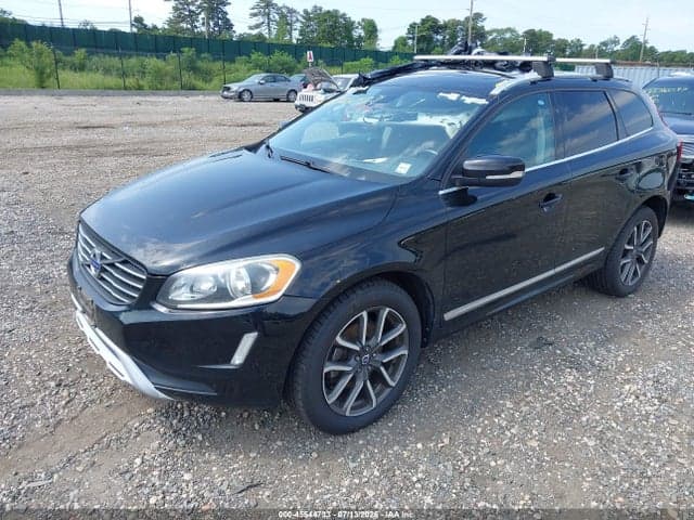 2017 VOLVO XC60 T6 DYNAMIC 2