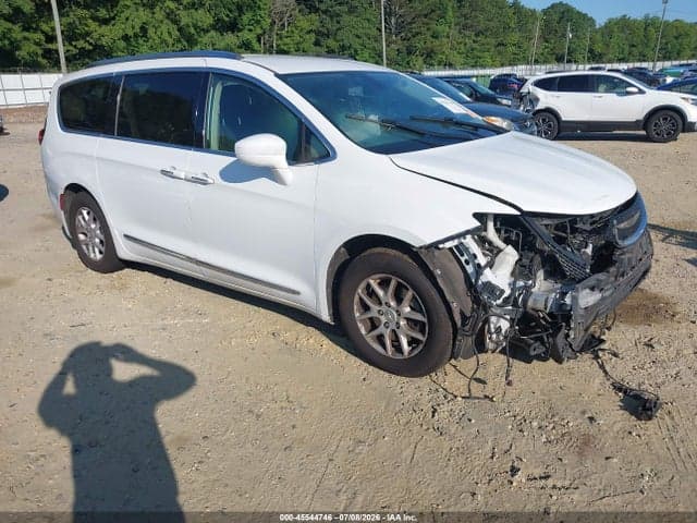 2020 CHRYSLER PACIFICA TOURING L 1