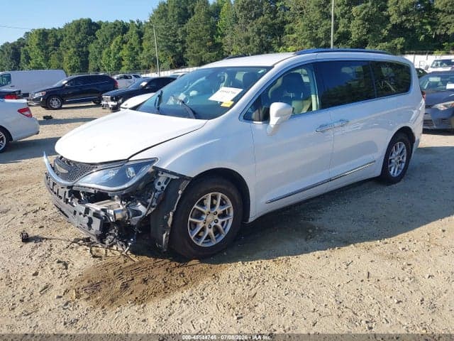 2020 CHRYSLER PACIFICA TOURING L 2