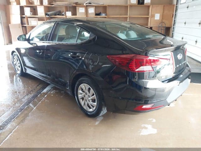 2020 HYUNDAI ELANTRA SE 3