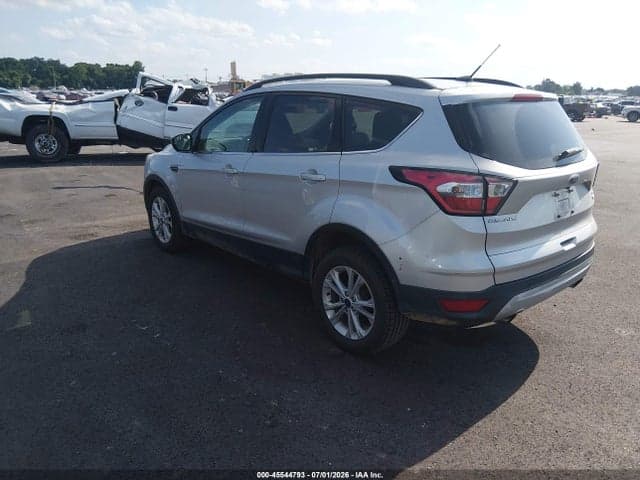 2018 FORD ESCAPE SE 3