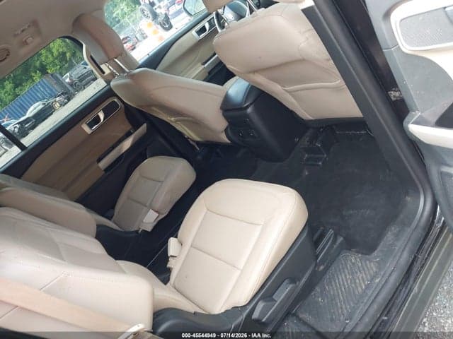 2024 FORD EXPLORER XLT 8