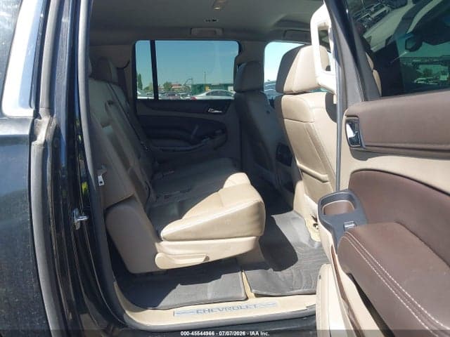 2017 CHEVROLET SUBURBAN LT 8