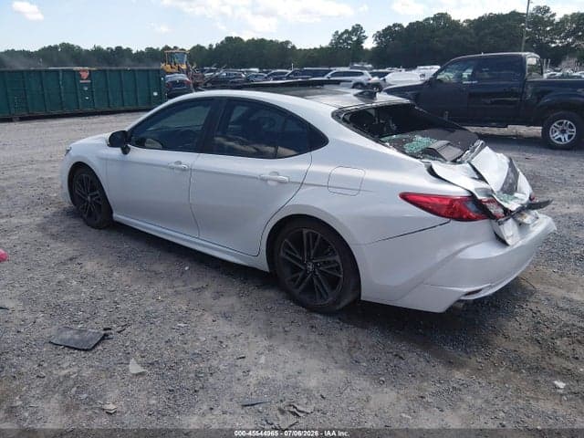 2025 TOYOTA CAMRY XSE 3
