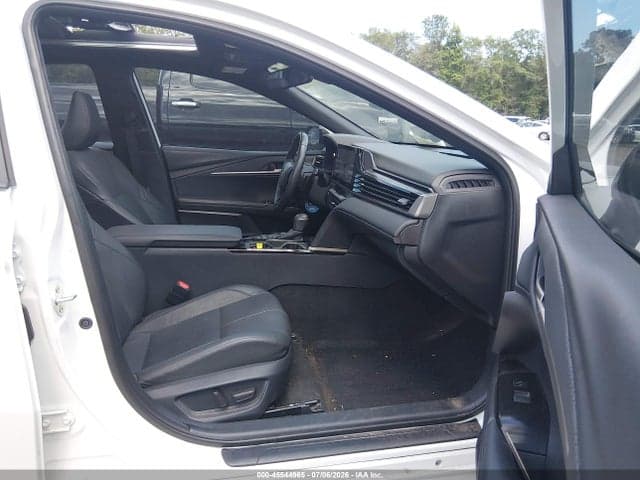 2025 TOYOTA CAMRY XSE 5