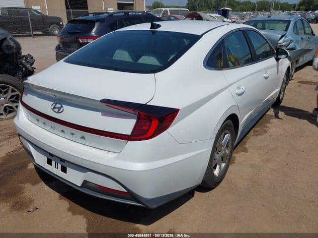 2020 HYUNDAI SONATA SE 4