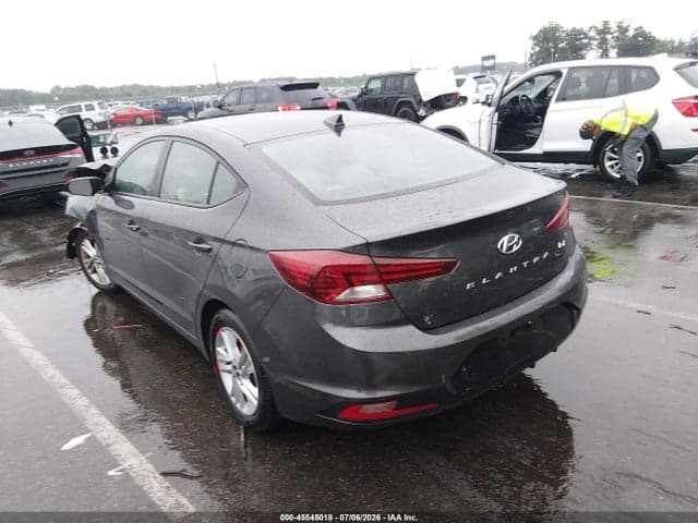 2020 HYUNDAI ELANTRA SEL 3