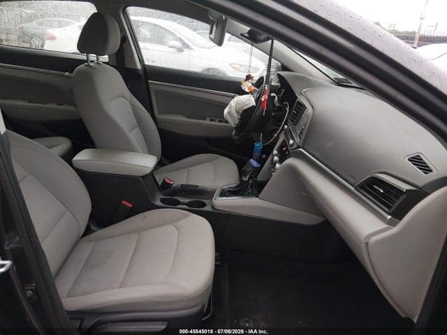 2020 HYUNDAI ELANTRA SEL 5