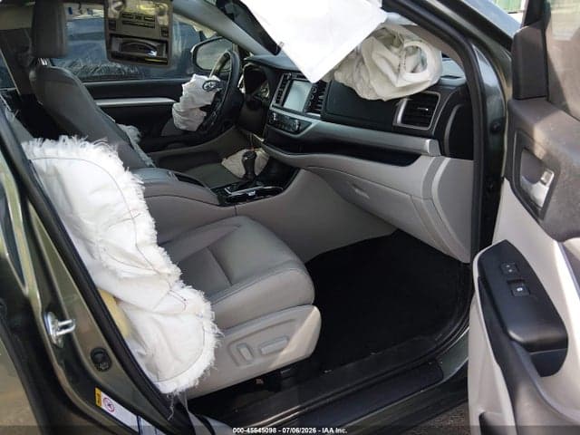 2017 TOYOTA HIGHLANDER XLE 5