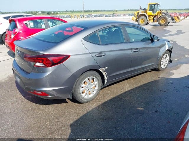 2020 HYUNDAI ELANTRA SE 4