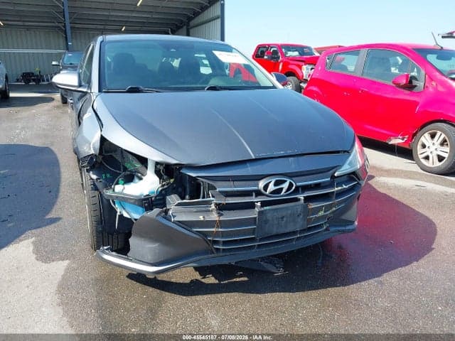 2020 HYUNDAI ELANTRA SE 6