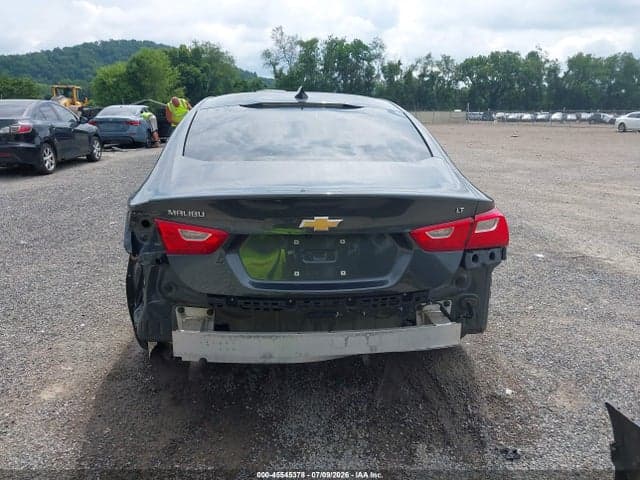 2017 CHEVROLET MALIBU 1LT 17