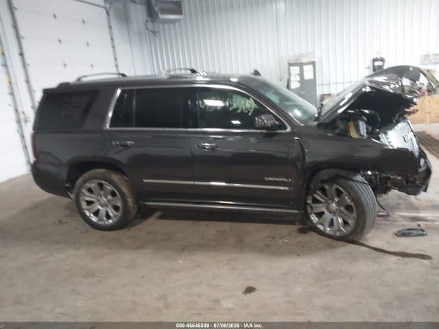 2017 GMC YUKON DENALI 12