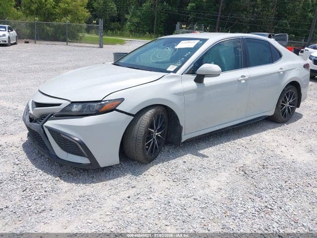 2022 TOYOTA CAMRY SE 2
