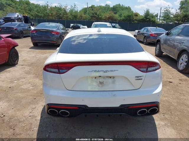 2022 KIA STINGER GT2 16