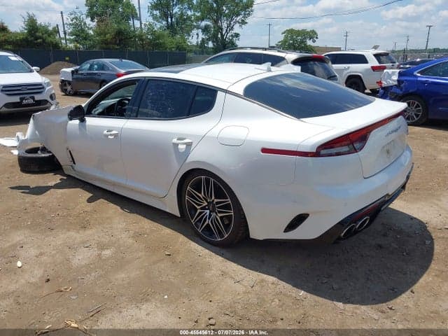 2022 KIA STINGER GT2 3