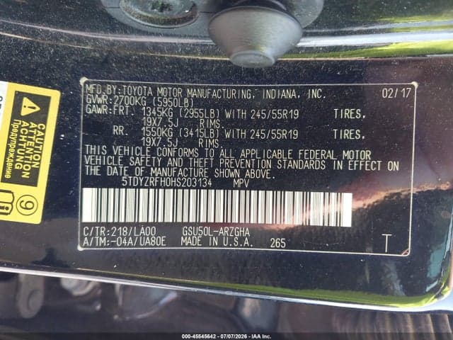 2017 TOYOTA HIGHLANDER LIMITED 9