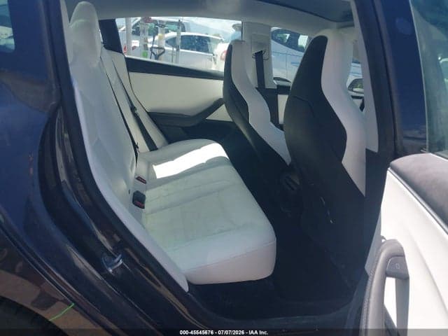 2024 TESLA MODEL 3 PERFORMANCE ALL-WHEEL DRIVE 8