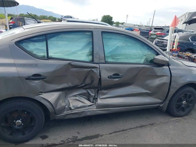 2017 NISSAN VERSA 1.6 S+ 6