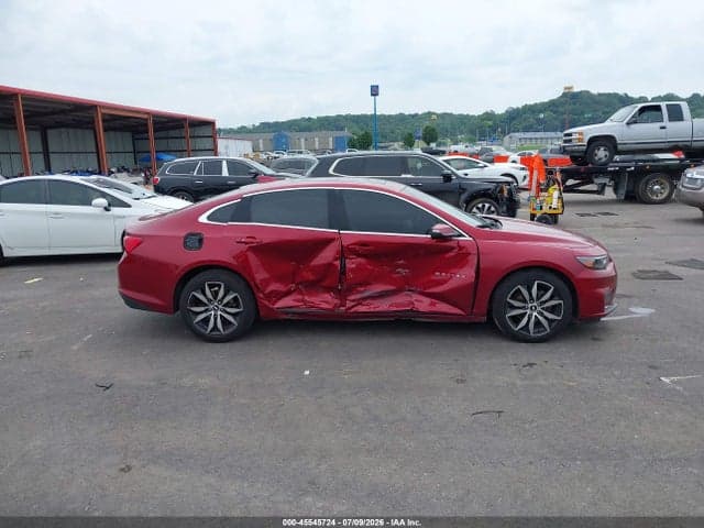 2017 CHEVROLET MALIBU 1LT 5