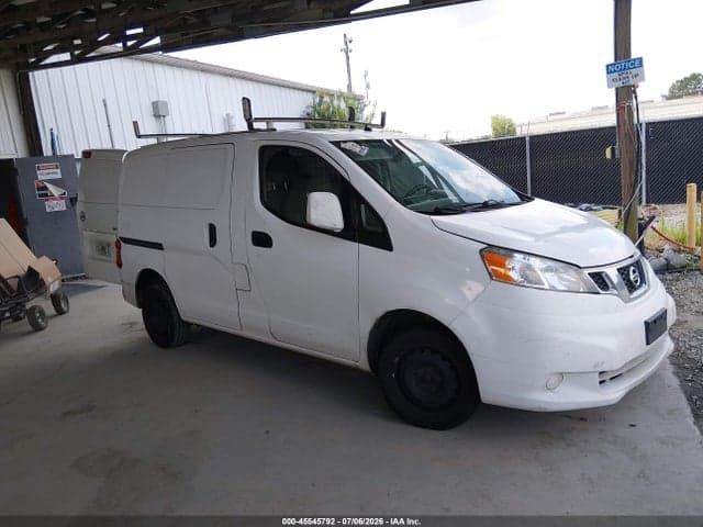 2017 NISSAN NV200 SV 1