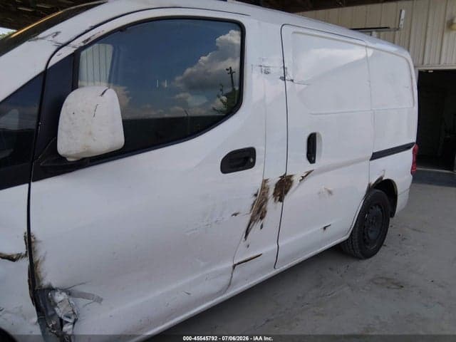 2017 NISSAN NV200 SV 6