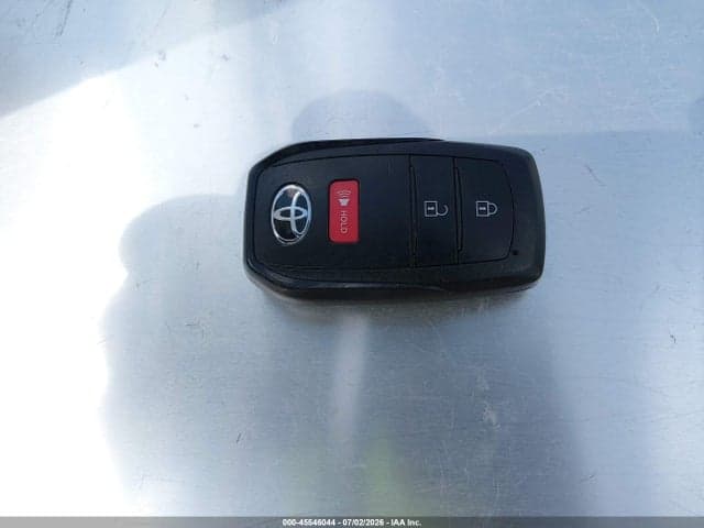2023 TOYOTA PRIUS LE 11