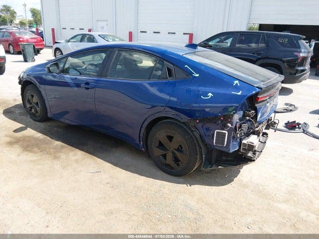 2023 TOYOTA PRIUS LE 3
