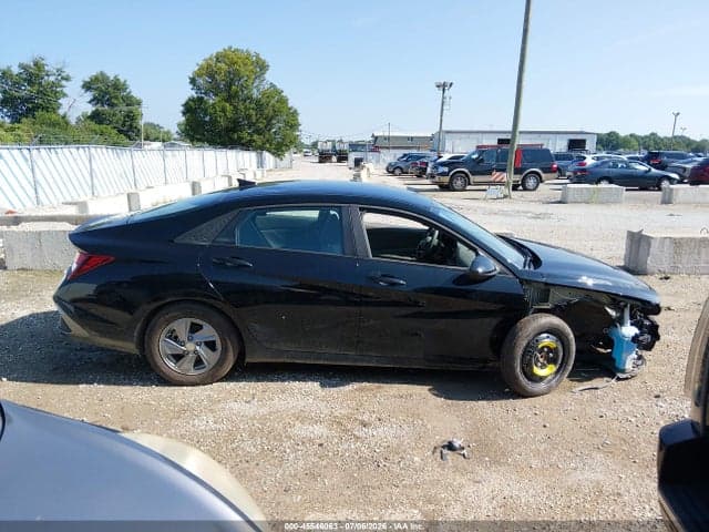 2024 HYUNDAI ELANTRA SE 14