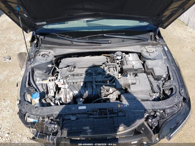 2024 HYUNDAI ELANTRA SE 10