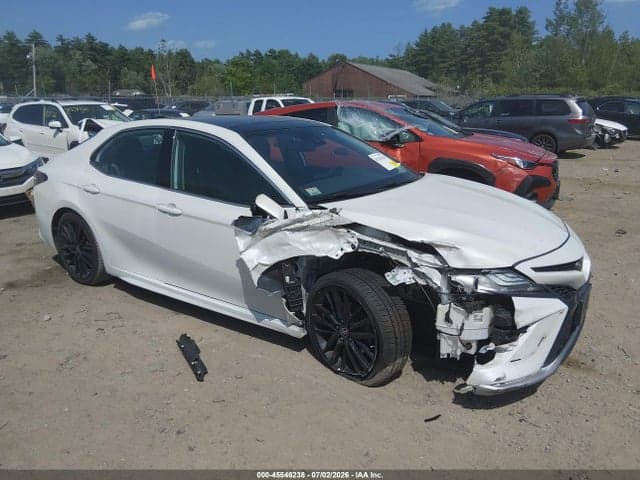 2022 TOYOTA CAMRY XSE AWD - 1