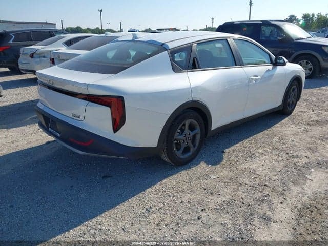 2025 KIA K4 LXS 4