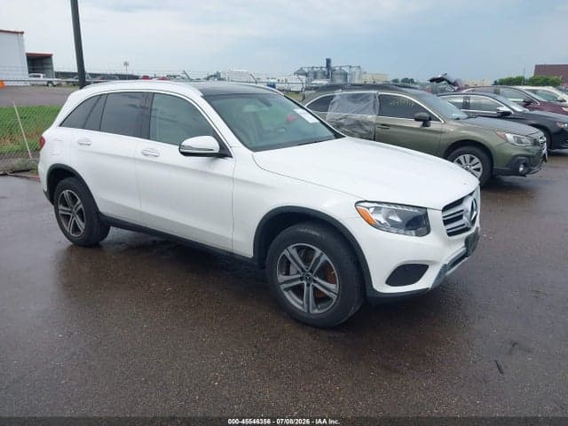 2019 MERCEDES-BENZ GLC 300 4MATIC 1
