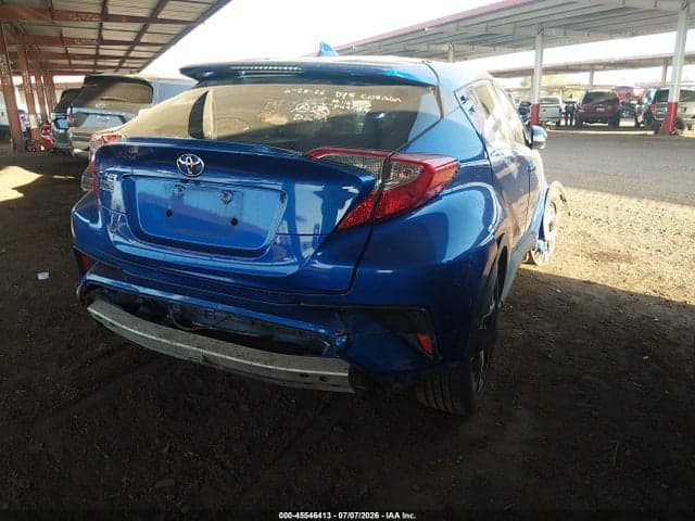 2018 TOYOTA C-HR XLE PREMIUM 4
