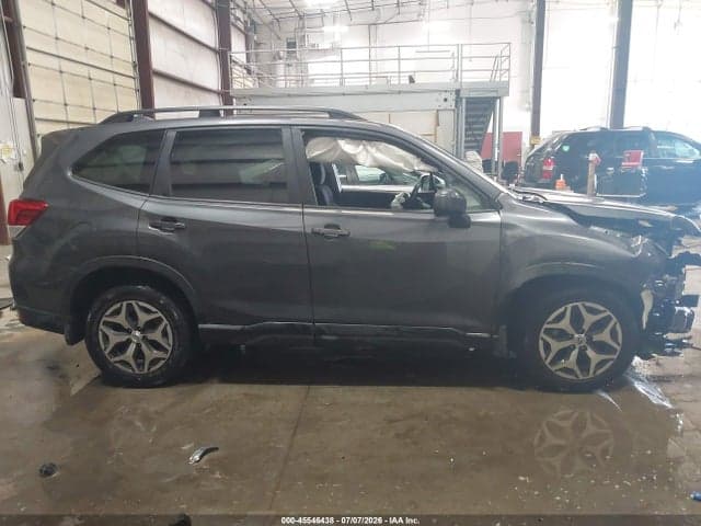 2020 SUBARU FORESTER PREMIUM 14