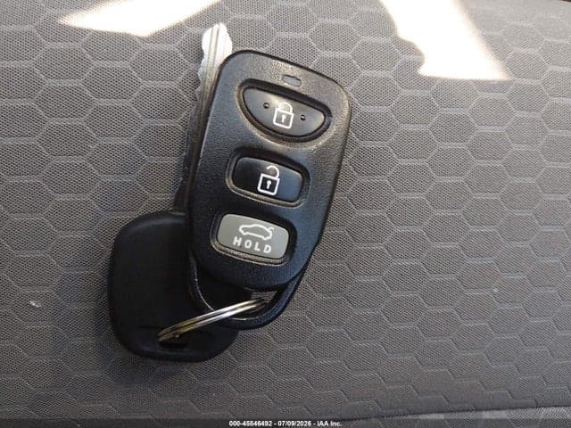 2020 HYUNDAI ELANTRA SE 11