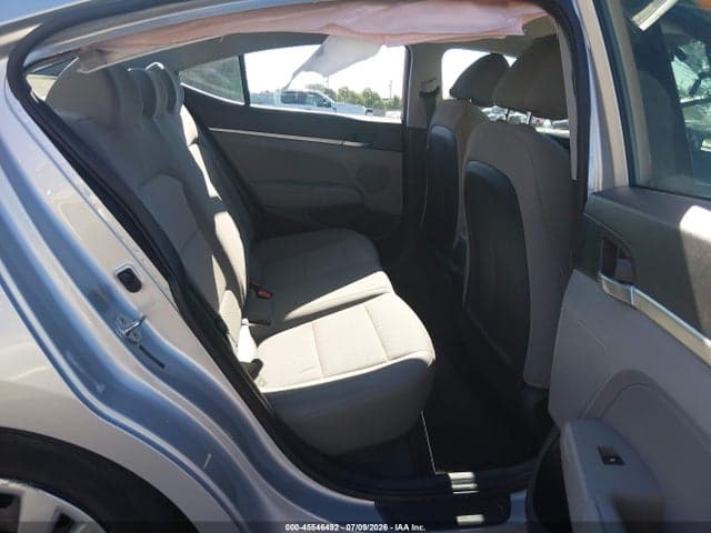 2020 HYUNDAI ELANTRA SE 8
