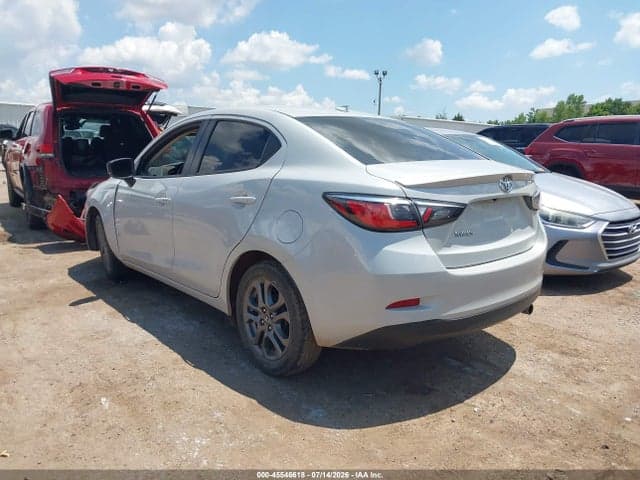 2020 TOYOTA YARIS LE 3